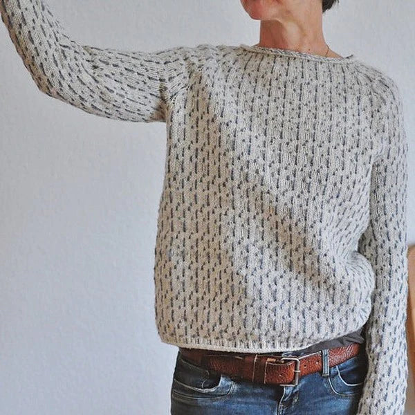 Victoria | Suéter gris elegante con escote en "U" 4