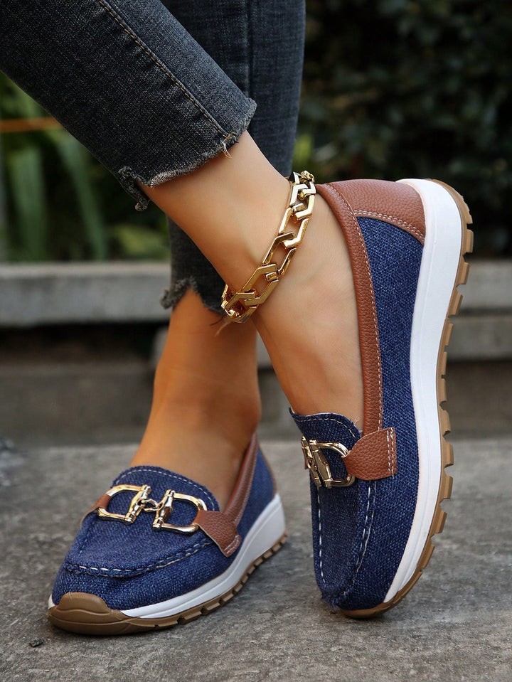 Ellie | Mocasines Planos con Detalle Metálico 10