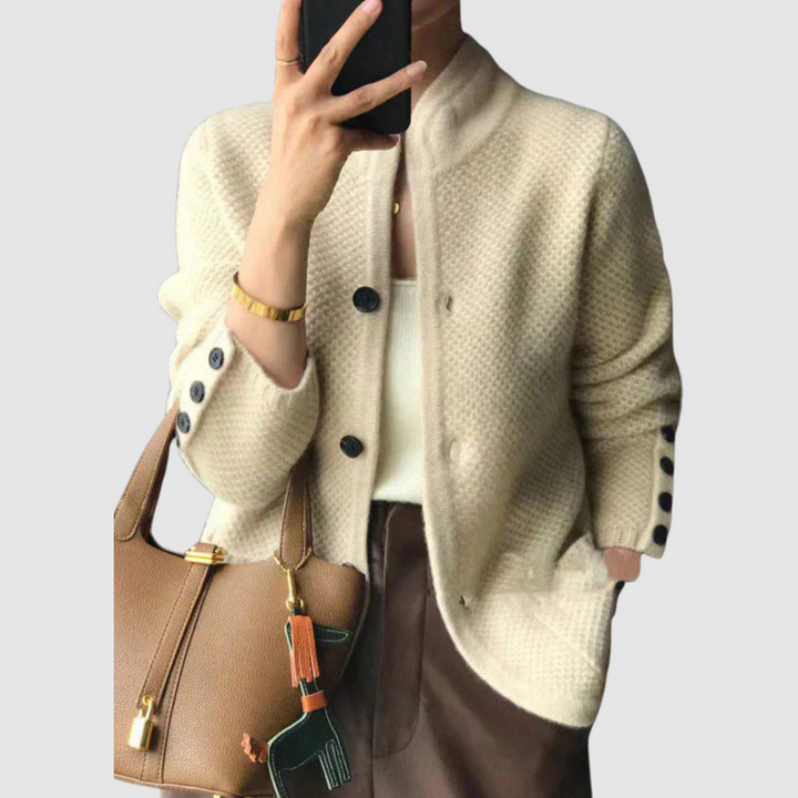 Mia | Chaqueta de punto con botones 1