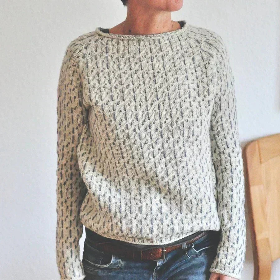 Victoria | Suéter gris elegante con escote en "U" 2