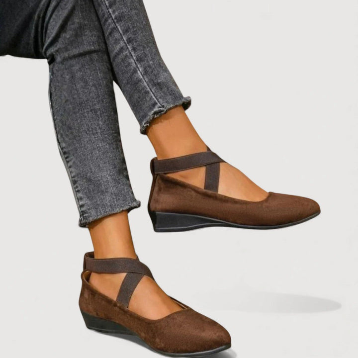 Livia | Zapatos Cómodos con Correa Cruzada 2