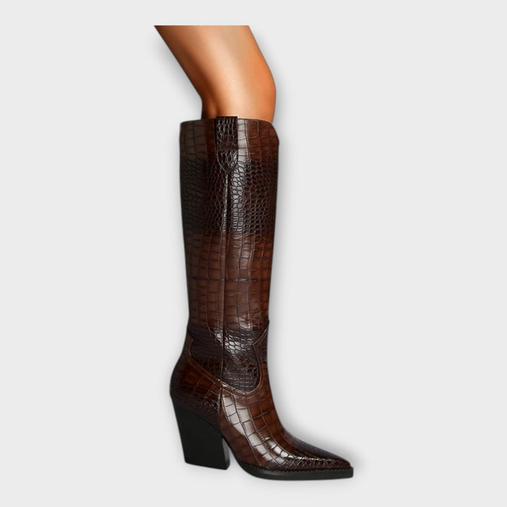 Zapatos con motivo de cocodrilo y tacón elegante 4
