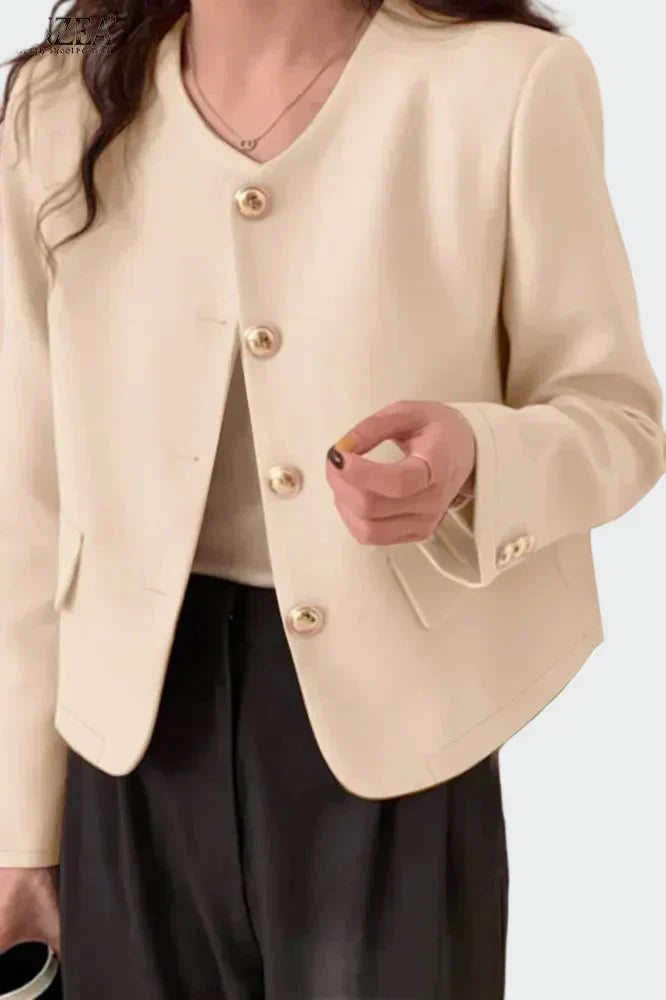 Gabriela | Chaqueta con botones dorados 1