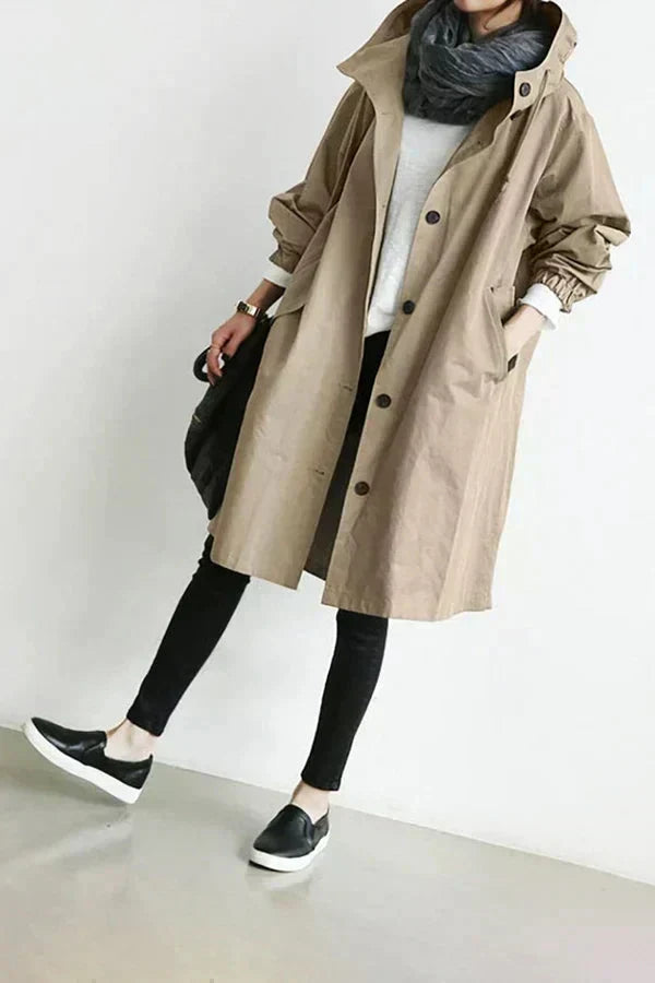 Dorotea | Abrigo impermeable con capucha 10