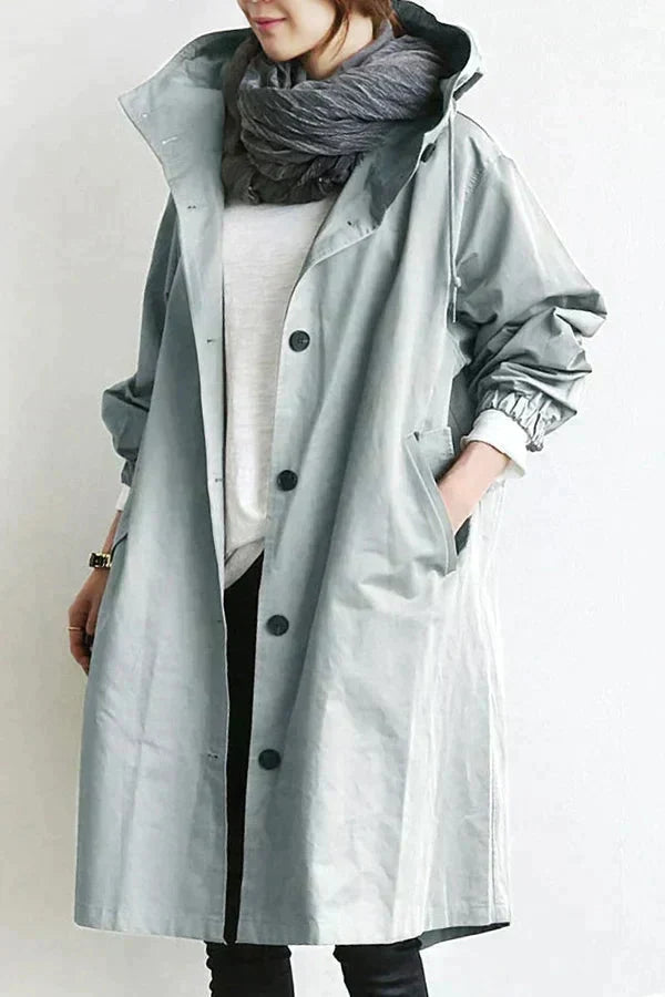Dorotea | Abrigo impermeable con capucha 3