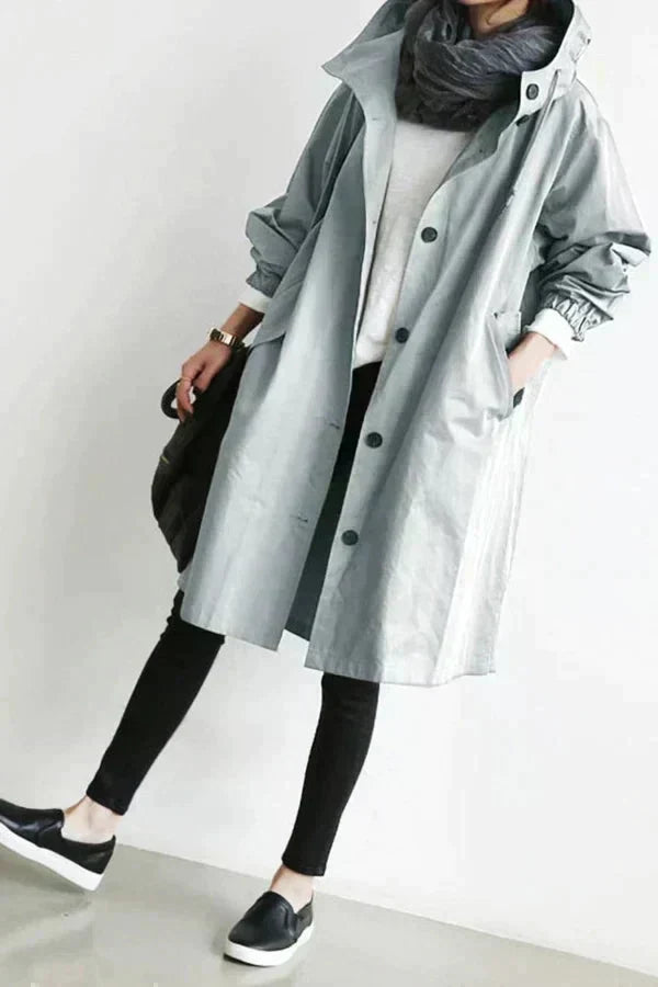 Dorotea | Abrigo impermeable con capucha 6