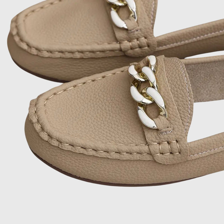 Melissa | Mocasines Ortopédicos con Cadena Dorada 10
